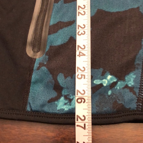 Fabletics active jacket. - Picture 5 of 8